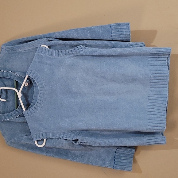 Women's  vest and cardigan  no trademark - Picture 3 of 5